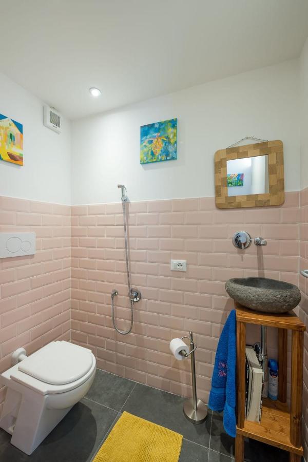 Night Galleria Holiday Home - Bed & Art In Burano - The Pink House Eksteriør billede