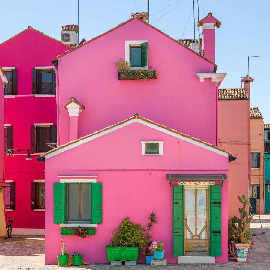 Night Galleria Holiday Home - Bed & Art In Burano - The Pink House Eksteriør billede